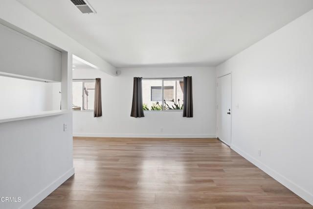 2057 Calle La Sombra 3, Simi Valley, CA 93063