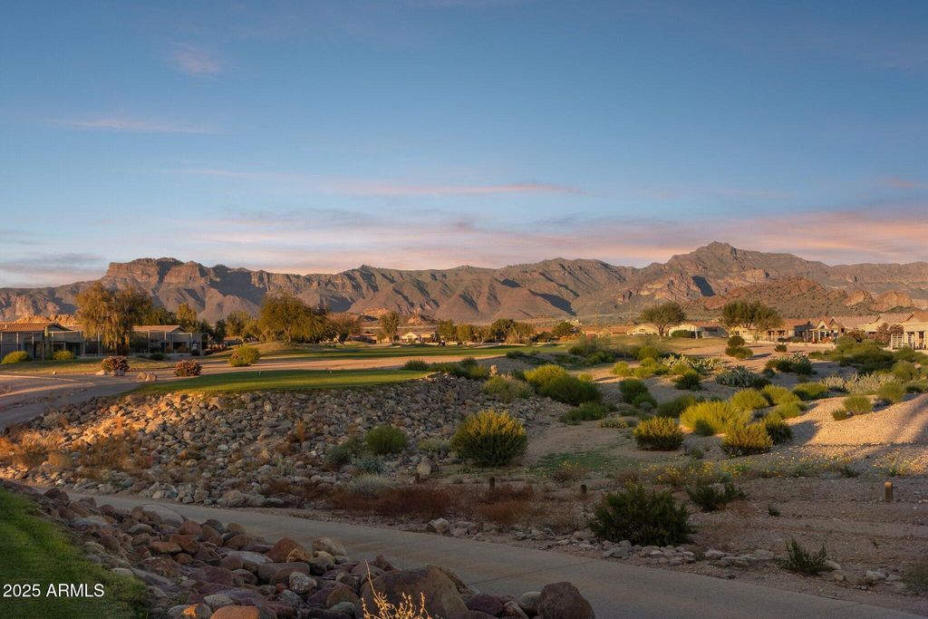 Image 42 of property listing at 6740 S FAIRWAY Drive, Gold Canyon, AZ 85118