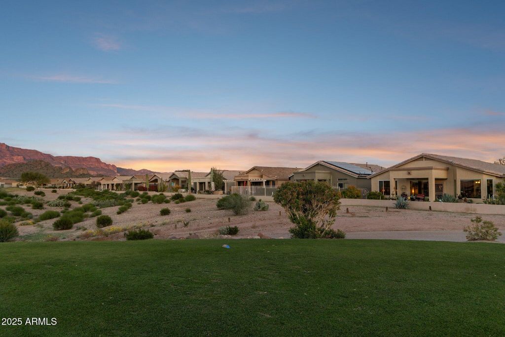Image 43 of property listing at 6740 S FAIRWAY Drive, Gold Canyon, AZ 85118