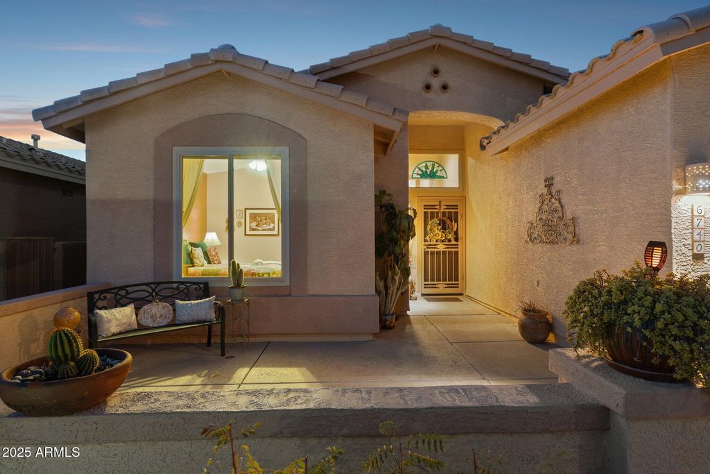 Image 5 of property listing at 6740 S FAIRWAY Drive, Gold Canyon, AZ 85118