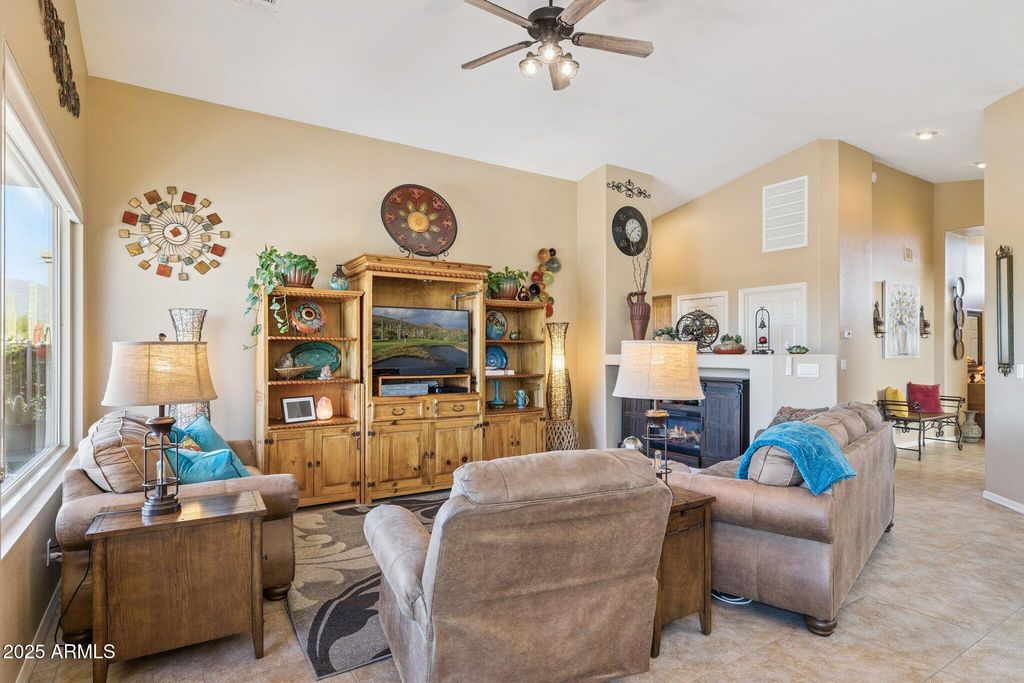 Image 8 of property listing at 6740 S FAIRWAY Drive, Gold Canyon, AZ 85118