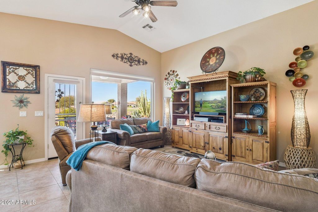 Image 9 of property listing at 6740 S FAIRWAY Drive, Gold Canyon, AZ 85118