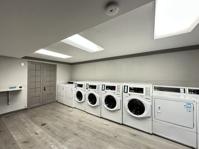 434 W Wellington Avenue 607, Chicago, IL 60657