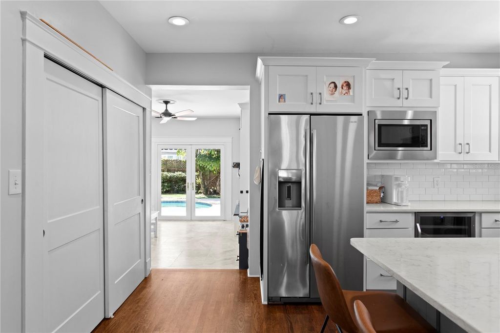 Image 18 of property listing at 2810 W MORRISON AVENUE, Tampa, FL 33629