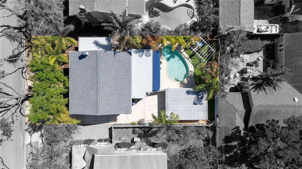 Image 47 of property listing at 2810 W MORRISON AVENUE, Tampa, FL 33629