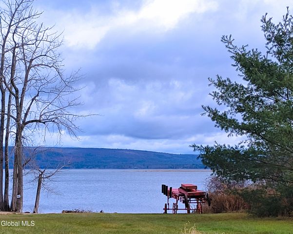 121 Bushnell Road, Mayfield, NY 12117