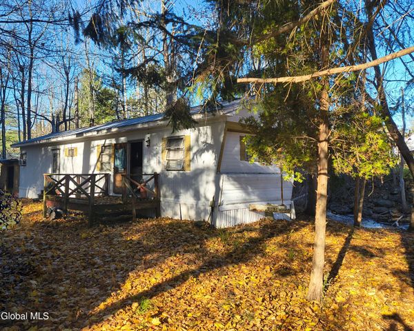 121 Bushnell Road, Mayfield, NY 12117