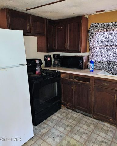 121 Bushnell Road, Mayfield, NY 12117