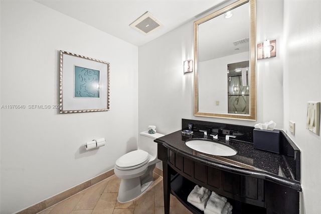 4391 Collins Ave 410, Miami Beach, FL 33140