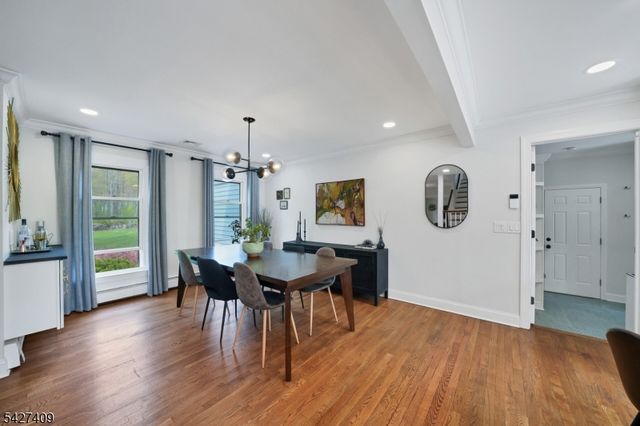 5 Fieldstone Dr, Washington Twp., NJ 07853
