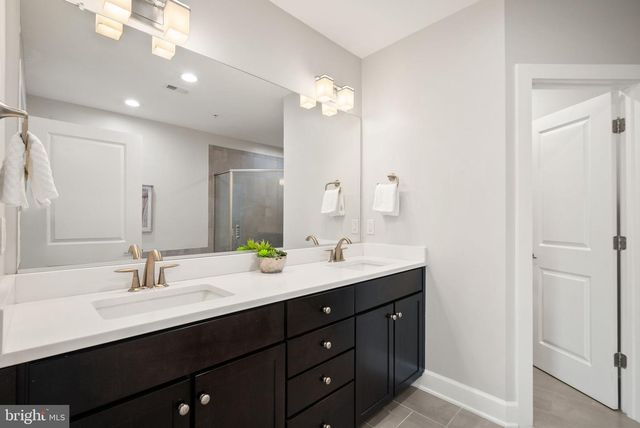 10353 MAIN ST, Fairfax, VA 22030
