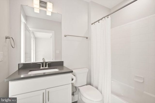10353 MAIN ST, Fairfax, VA 22030