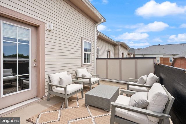 10353 MAIN ST, Fairfax, VA 22030