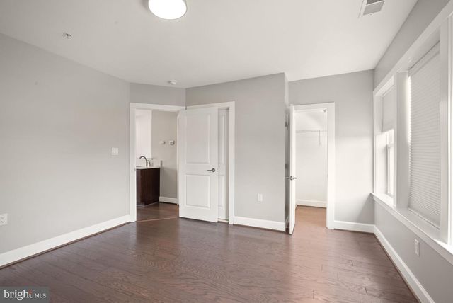 10353 MAIN ST, Fairfax, VA 22030