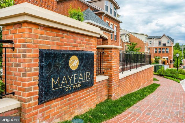 10353 MAIN ST, Fairfax, VA 22030