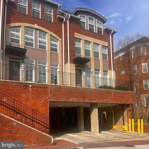 10353 MAIN ST, Fairfax, VA 22030
