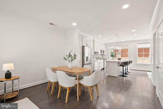 10353 MAIN ST, Fairfax, VA 22030