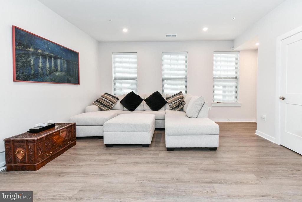 504-A TASSITA LN, Manassas Park, VA 20111