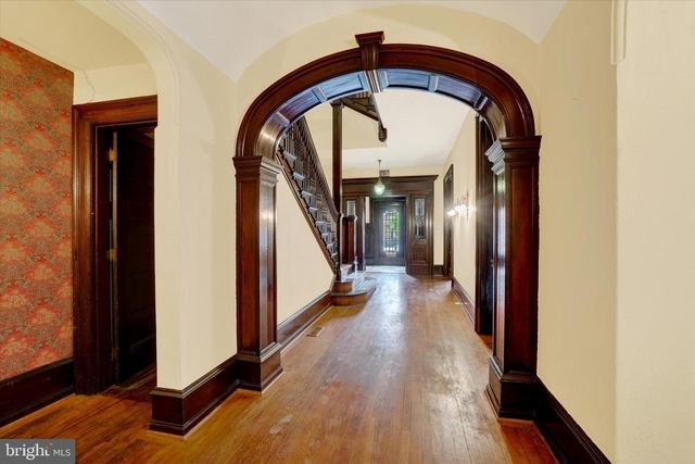 228 E. MARKET ST., York, PA 17403