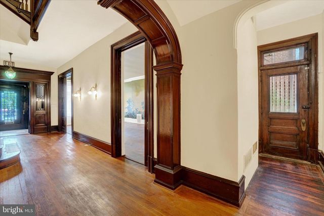228 E. MARKET ST., York, PA 17403