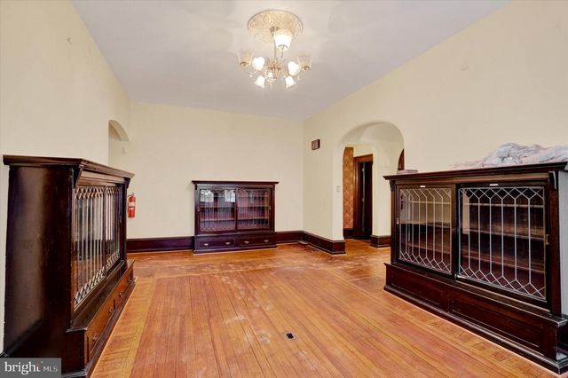 228 E. MARKET ST., York, PA 17403