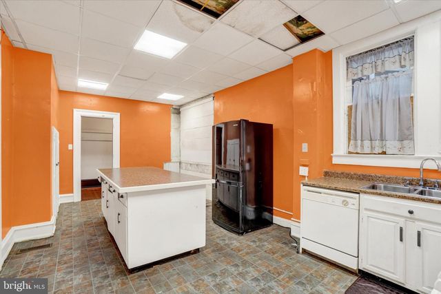 228 E. MARKET ST., York, PA 17403