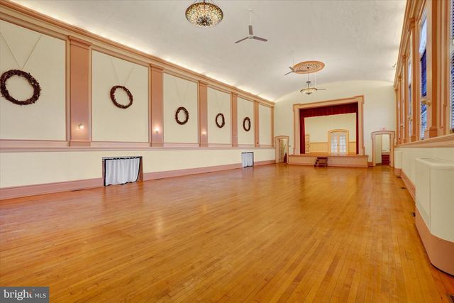 228 E. MARKET ST., York, PA 17403