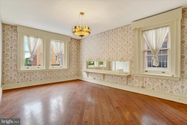 228 E. MARKET ST., York, PA 17403
