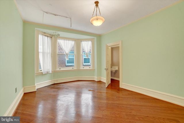 228 E. MARKET ST., York, PA 17403