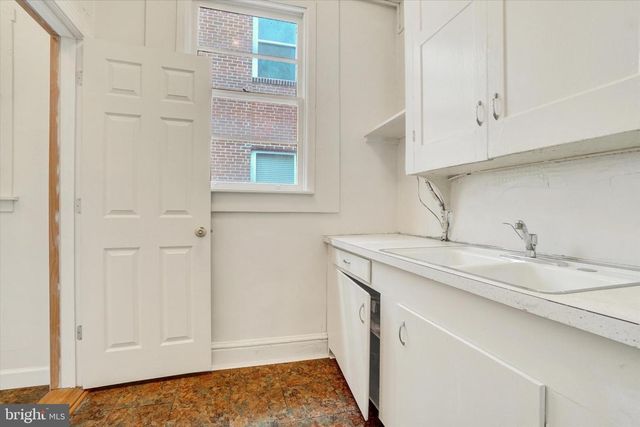 228 E. MARKET ST., York, PA 17403
