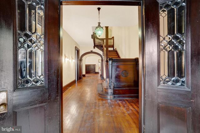 228 E. MARKET ST., York, PA 17403