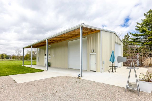6655 Lakeshore Road, Lexington, MI 48450