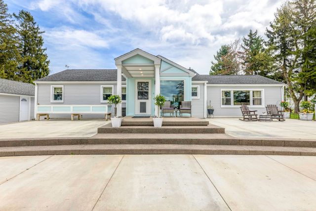 6655 Lakeshore Road, Lexington, MI 48450