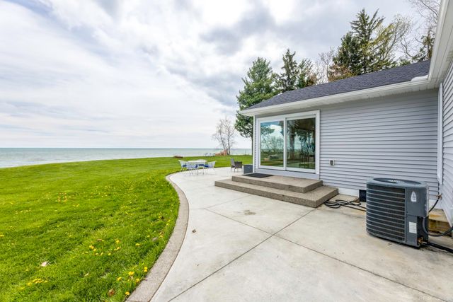 6655 Lakeshore Road, Lexington, MI 48450