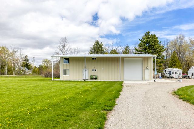 6655 Lakeshore Road, Lexington, MI 48450
