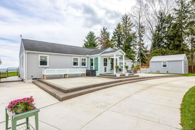 6655 Lakeshore Road, Lexington, MI 48450
