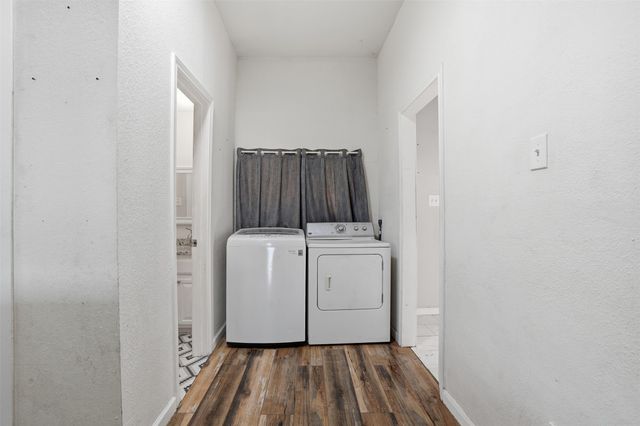1329 New York Avenue, Fort Worth, TX 76104
