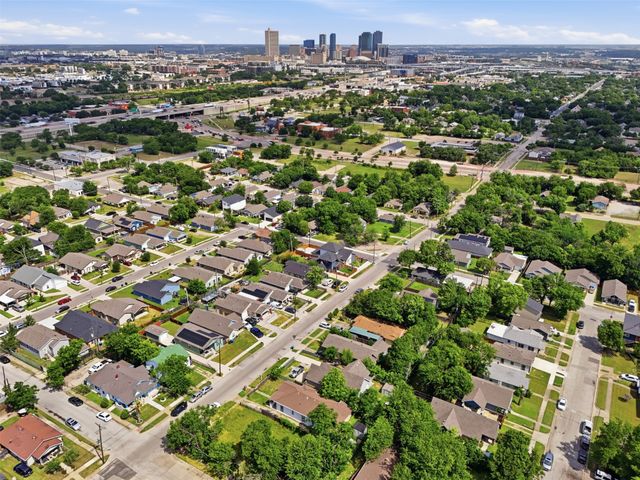 1329 New York Avenue, Fort Worth, TX 76104