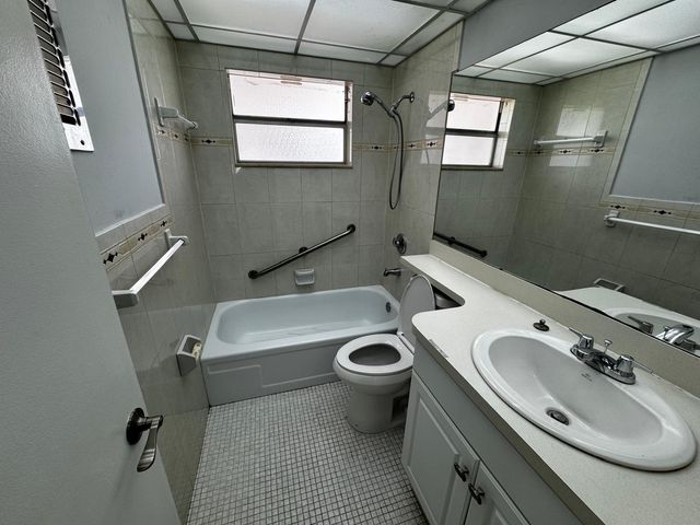 1320 NW 43 Terrace Unit 106, Lauderhill, FL 33313