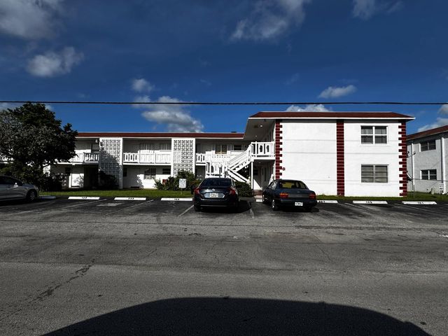 1320 NW 43 Terrace Unit 106, Lauderhill, FL 33313
