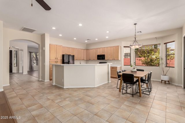 22321 N 79TH Drive, Peoria, AZ 85383