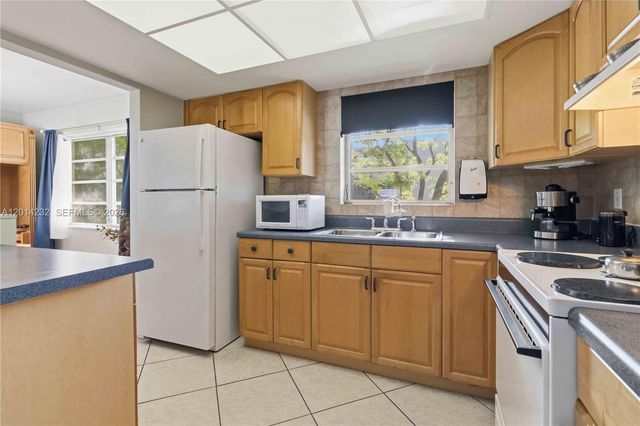 1501 Arthur St 6, Hollywood, FL 33020