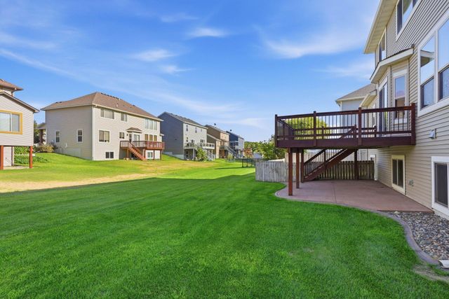 1801 Foothill Trail, Shakopee, MN 55379