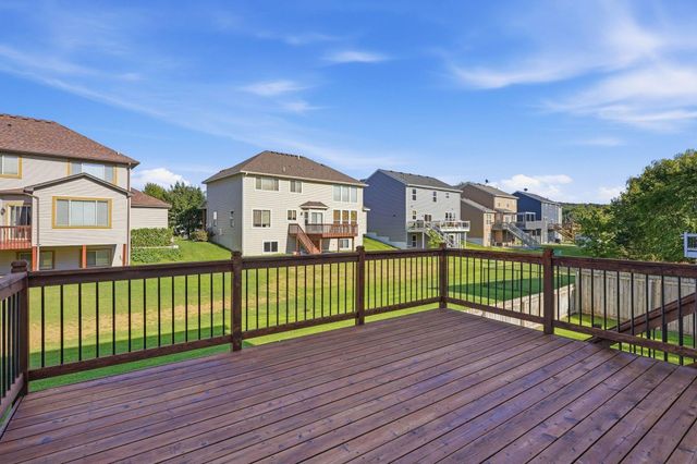1801 Foothill Trail, Shakopee, MN 55379