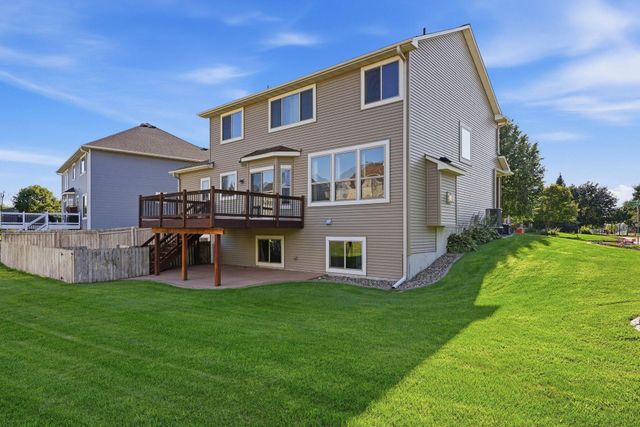 1801 Foothill Trail, Shakopee, MN 55379