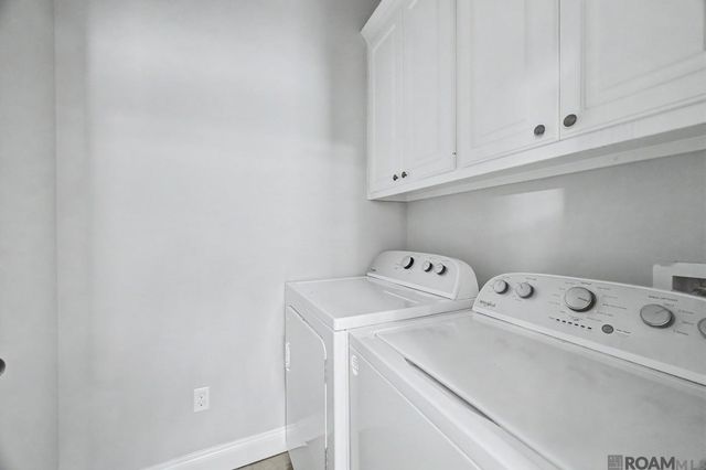 32453 Lake Pointe Blvd, Denham Springs, LA 70726