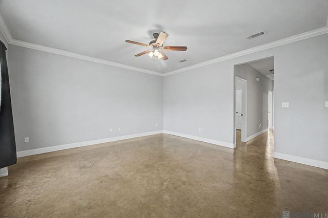 32453 Lake Pointe Blvd, Denham Springs, LA 70726