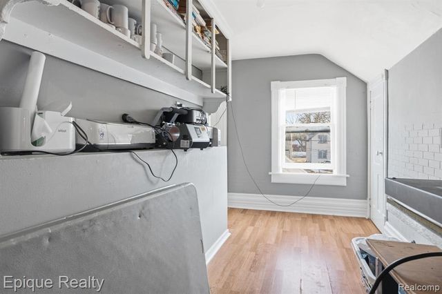 1128 Gillett Street, Port Huron, MI 48060