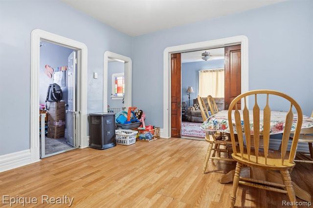 1128 Gillett Street, Port Huron, MI 48060