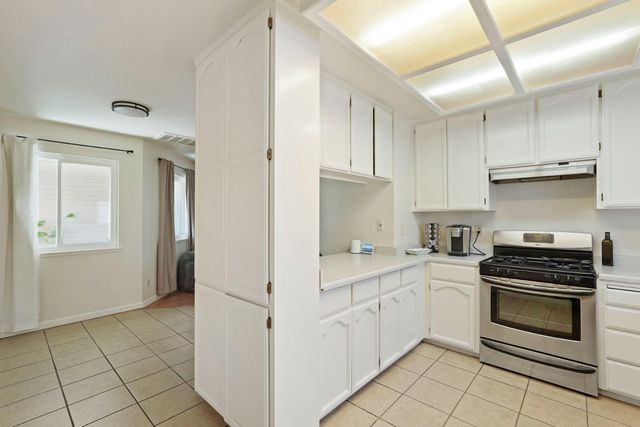 1321 White Owl Ln, Stockton, CA 95215
